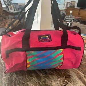VINTAGE 90’s Gitano Pink Travel Bag has wear stains